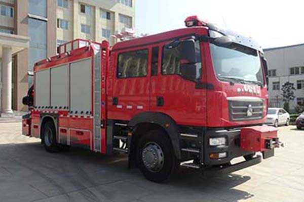 單手握方向盤駕駛消防車會怎么樣